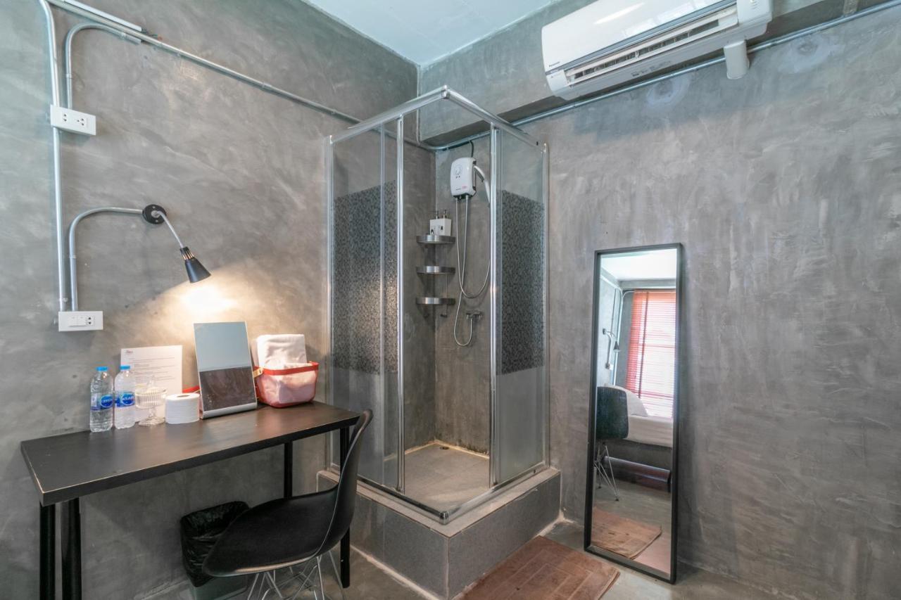 Urbanite Hostel Bangkok Eksteriør bilde